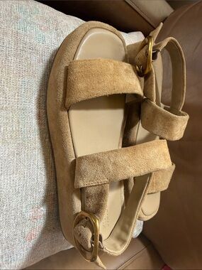 Steve Madden Tan Suede Platform Sandals with Gold Buckles